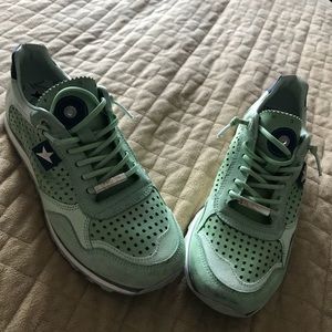 Running shoes made in Spain real leather